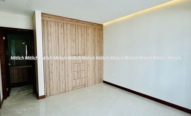 CASA EN VENTA  FRACC. ALTOZANO $5,700,000.