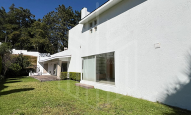 RESIDENCIA ESPECTACULAR  EN VENTA LISTA PARA HABITAR EN CLUB DE GOLF VALLESCONDIDO.