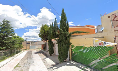 HERMOSA CASA DE DOS NIVELES