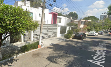 INIGUALABLE CASA EN CHAPALITA GUADALAJARA , JALISCO !!!