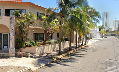 GRAN CASA EN COSTA DE ORO VERACRUZ , ADJUDICADA !!