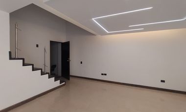 CASA EN ARRIENDO EN SAN JOAQUIN