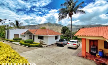 FINCA, CON DOS CASAS, EN PAMBAHACIENDA-MASCARILLA, MIRA A 30 MINUTOS DE IBARRA