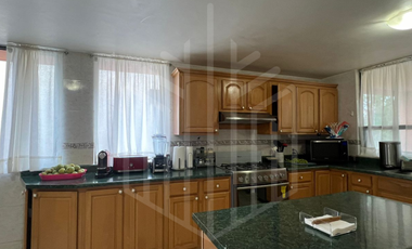 CASA EXCLUSIVA EN VENTA CON VISTA AL GOLF EN VALLESCONDIDO