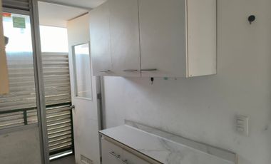 Depto a pasos Troncal, sector calle Cardenal Samore