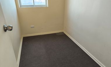 Depto a pasos Troncal, sector calle Cardenal Samore