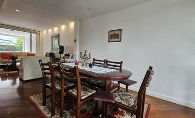 Vendo Casa de 3 Dormitorios  en La Primavera,Cumbayá en Urbanización