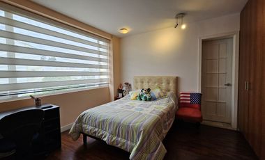 Vendo Casa de 3 Dormitorios  en La Primavera,Cumbayá en Urbanización