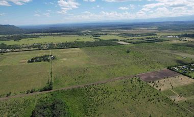 Fracciones de 1 hectárea en venta en Los Reartes 