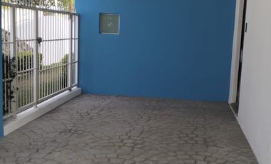CASA EN RENTA