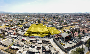 Bodega en renta San Mateo Atenco, frente zona industrial, paseo tollocan, salida a dos calles.