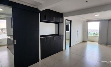 Alquilo Departamento 3 Dormitorios La Vista Towers 2 Parqueos Sector City Mall