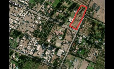Se vende 1 Á, con cHasa y centro de evento, Patente