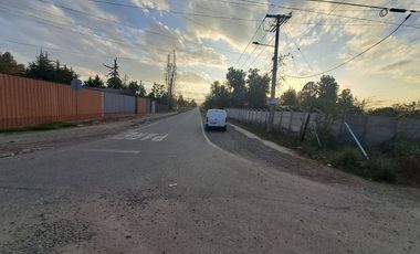 Se vende 1 Á, con cHasa y centro de evento, Patente
