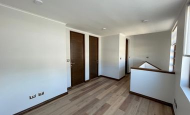 SE VENDE CASA