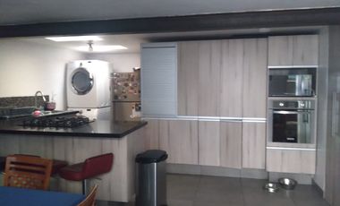 Linda casa en lomas de Valle Dorado