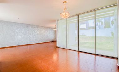 CASA REAL ESMERALDA. ZONA ESMERALDA. BOSQUE ESMERALDA. 3 RECAMARAS, 4 ESTACIONAMIENTOS, JARDÍN PLANO