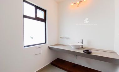 CASA REAL ESMERALDA. ZONA ESMERALDA. BOSQUE ESMERALDA. 3 RECAMARAS, 4 ESTACIONAMIENTOS, JARDÍN PLANO