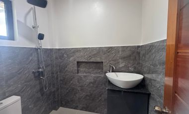 FOR SALE HOUSE AND LOT  IN PACIFIC GRAND VILLAS LAPU-LAPU CEBU