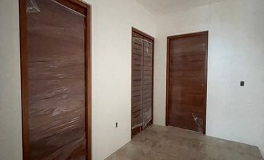 SE VENDE HERMOSA CASA DE 3 RECAMARAS A 10 MINUTOS DE LA PLAYA EN PLAYA DEL CARMEN JUNTO A MAYAKOBA
