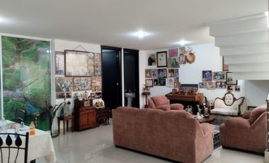 CASA EN VENTA EN PACHUCA CON ELEVADOR