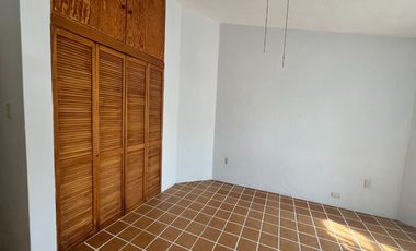 HERMOSA CASA UNA PLANTA