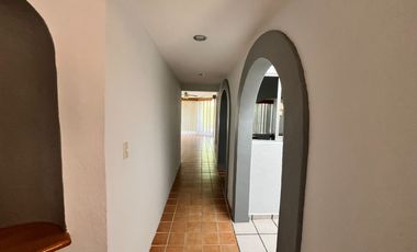 HERMOSA CASA UNA PLANTA
