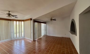 HERMOSA CASA UNA PLANTA