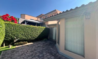 HERMOSA CASA UNA PLANTA