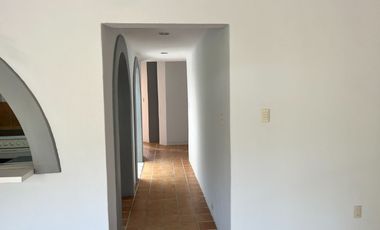 HERMOSA CASA UNA PLANTA