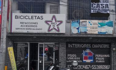 Casa con locales en venta en Escuadròn 201 Iztapalapa