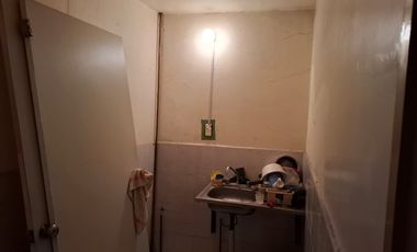 Casa con locales en venta en Escuadròn 201 Iztapalapa