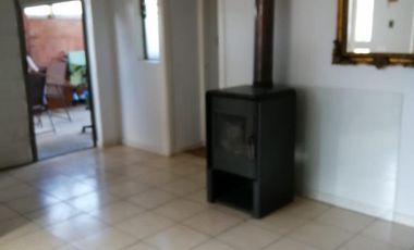 CASA EN ARRIENDO, A PASOS DEL CENTRO DE LA CIUDAD DE ANGOL