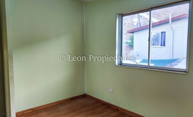 Leon Propiedades vende casa en Villa valle de los sueños, Curacaví.