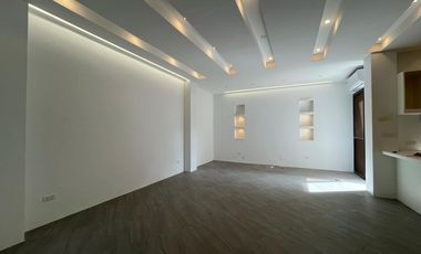 South Forbes Villas 5 Bedrooms House and Lot for Sale