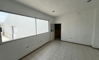 Renta Nave Calzada Ignacio Zaragoza cerca del Estadio