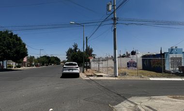 Terreno comercial en esquina en renta, Vistas de Tesistán, 235 m²