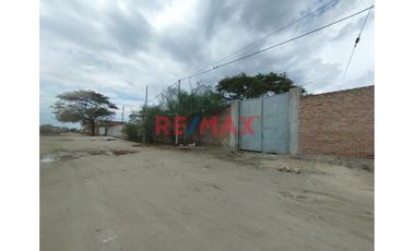 Venta De Terreno En Zona Industrial De Sullana A 200 Metros Del Grifo Kike // ID: 1134627