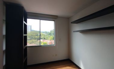 Apartamento en arriendo en Pinares Alto