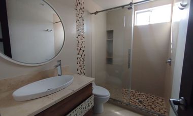 Apartamento en arriendo en Pinares Alto