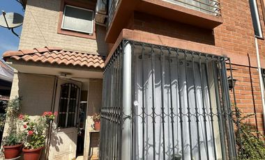 CASA EN VENTA EN ALTO QUILICURA,3D,2B