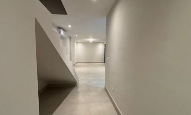 CASA A ESTRENAR EN RENTA EN CUMBRES SANTA CLARA, MONTERREY