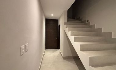 CASA A ESTRENAR EN RENTA EN CUMBRES SANTA CLARA, MONTERREY