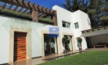 Moderna y Espectacular Residencia Rancho San Francisco