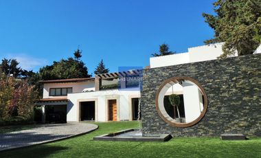 Moderna y Espectacular Residencia Rancho San Francisco