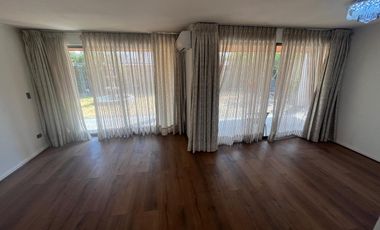 Casa Mediterránea en Terreno de 480 m², Condominio El Arado, Tiltil.