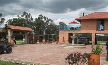 VENTA EXCELENTE CASA QUINTA EN FUNZA