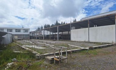 VENTA TERRENO INDUSTRIAL 4300M2 SUR DE QUITO, ALTO IMPACTO