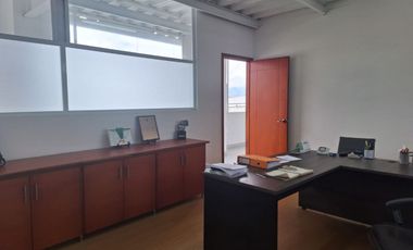 VENTA TERRENO INDUSTRIAL 4300M2 SUR DE QUITO, ALTO IMPACTO