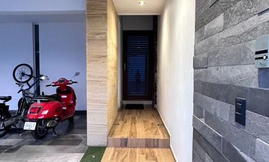 Casa en Venta en Fracc. Alto Lago Residencial de 4 habitaciones